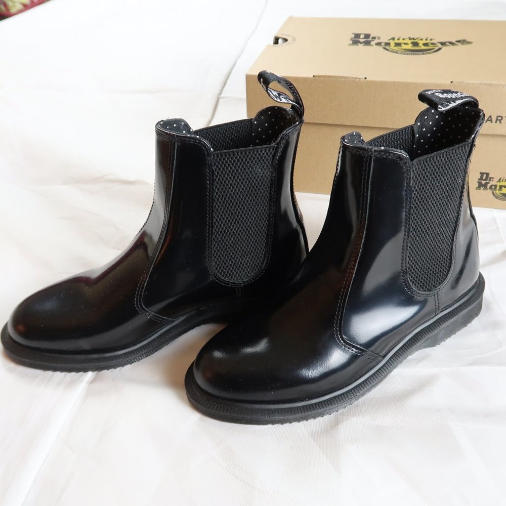 In Box Doc Marten Flora Chelsea Boots US 6